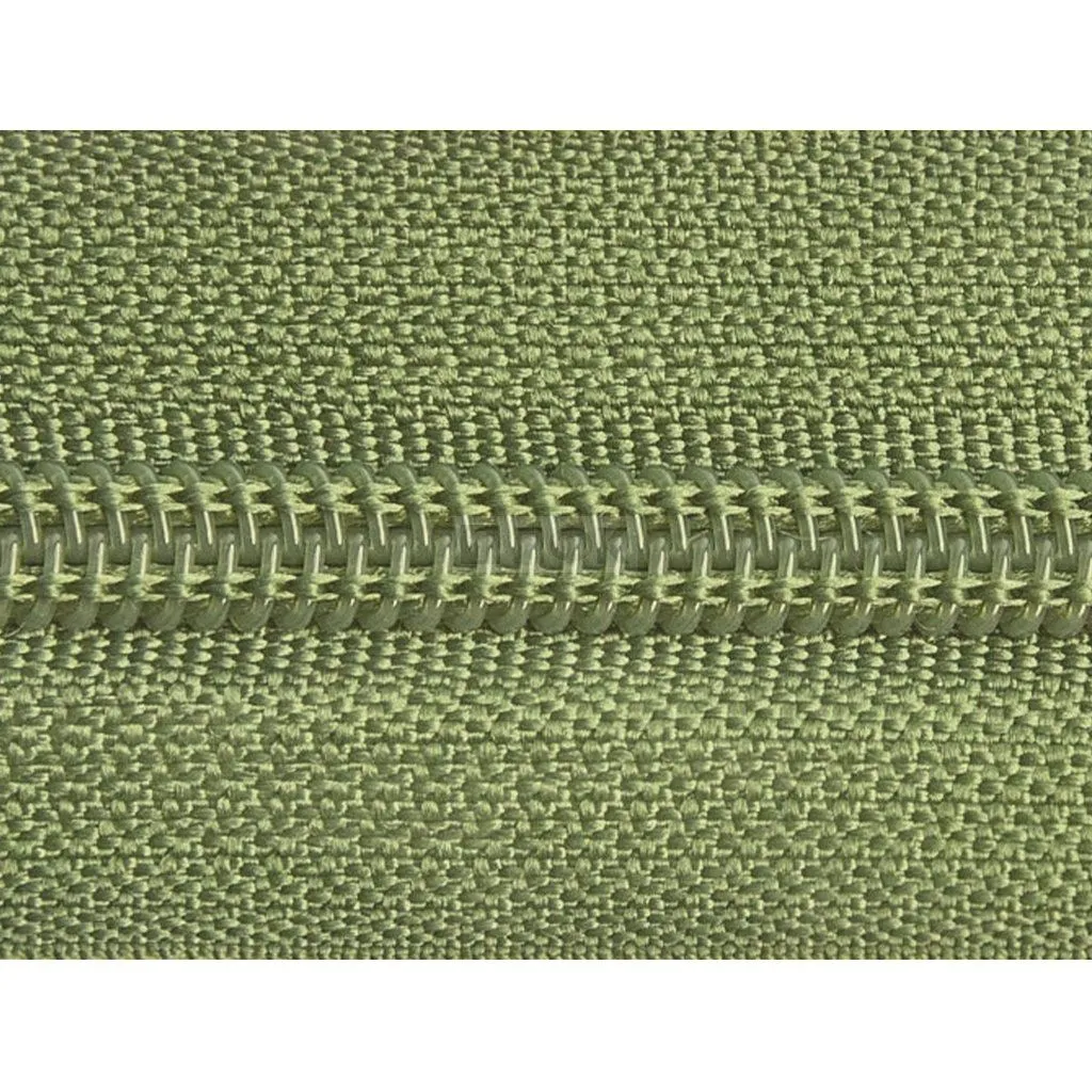 Рулонная молния спиральная (витая) тип 5 цв 261 16гр/м (рул 200м/уп 2000м) — ПФКР Рулонная молния спиральная (витая) тип 5 цв 261 16гр/м (рул 200м/уп 2000м)